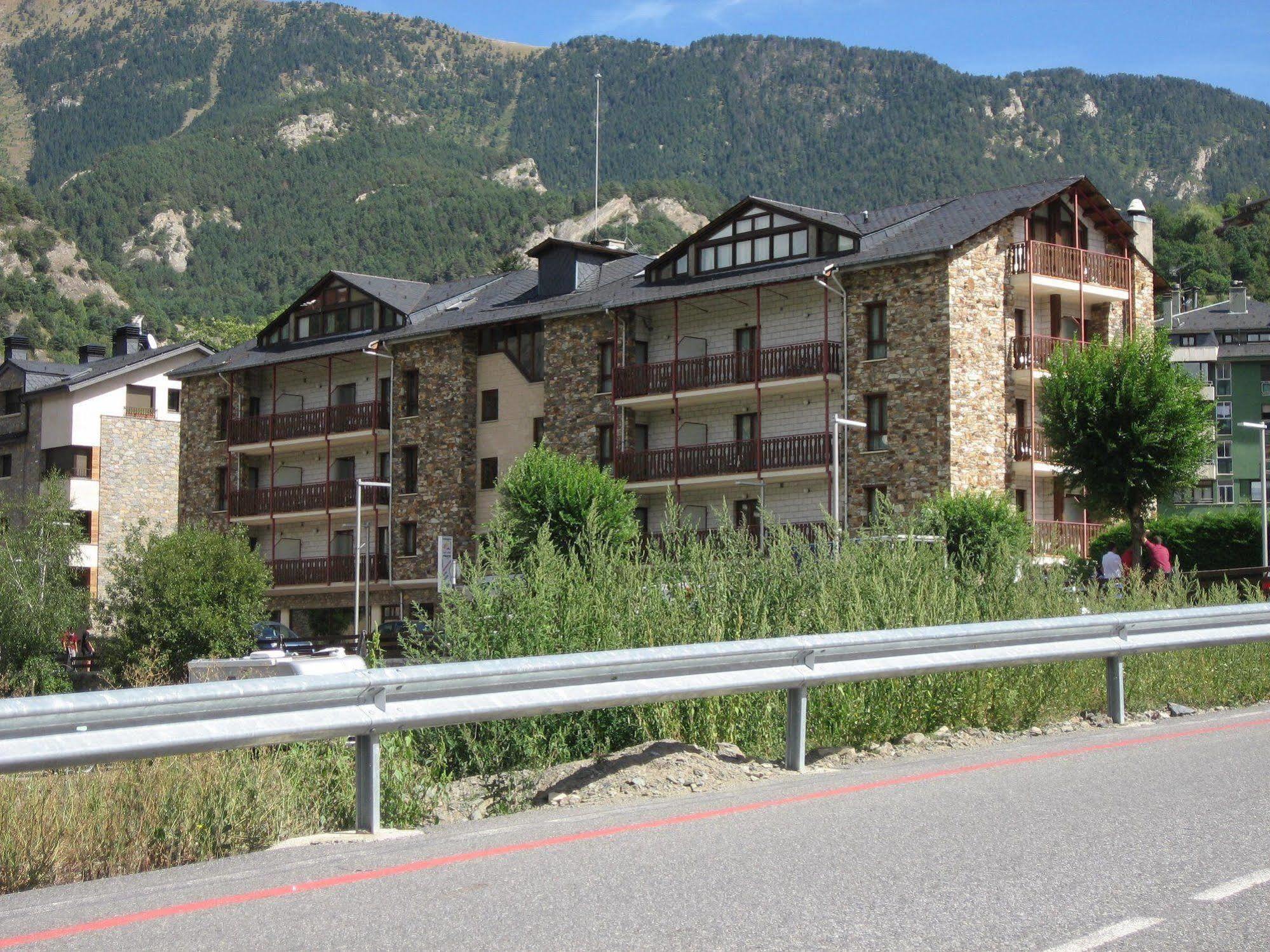 Hotel Ordino Exterior photo